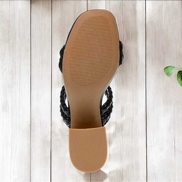 NWT | Dolce Vita Black Cushioned Memory Foam Lightweight Santana Sandal - Size 8 - Picture 6 of 9